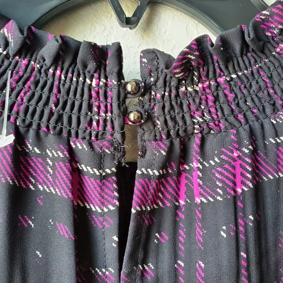 NEW plaid and paisley blouse - Picture 8 of 10